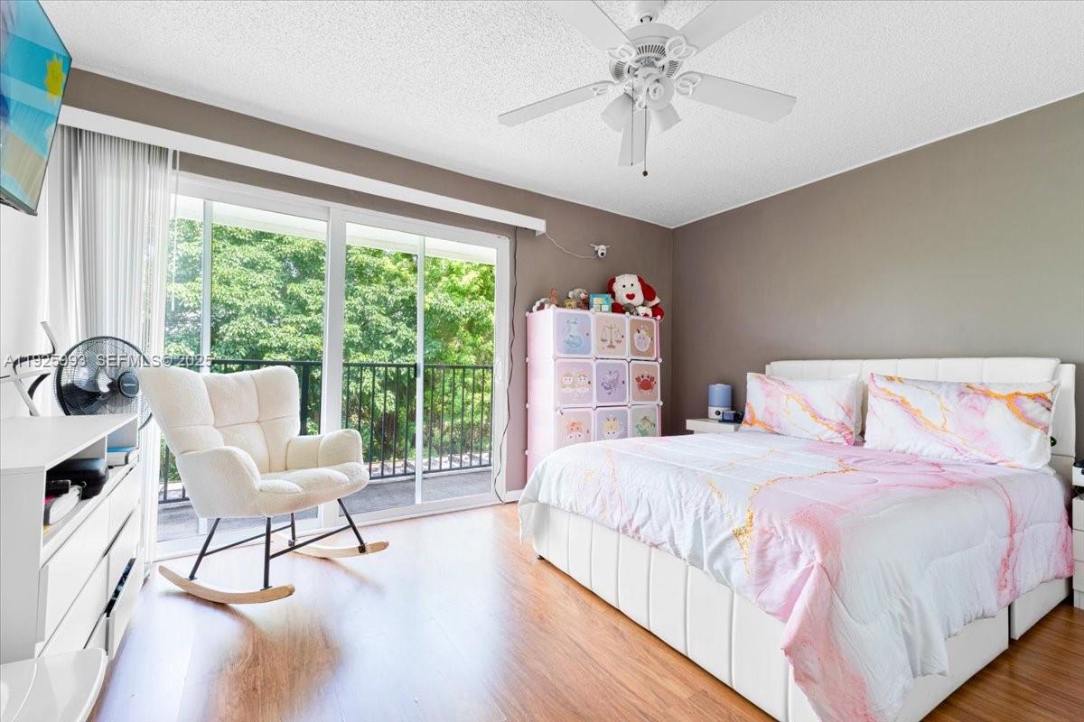 SANDPEBBLES TOWNHOUSE CON - Residential Lease