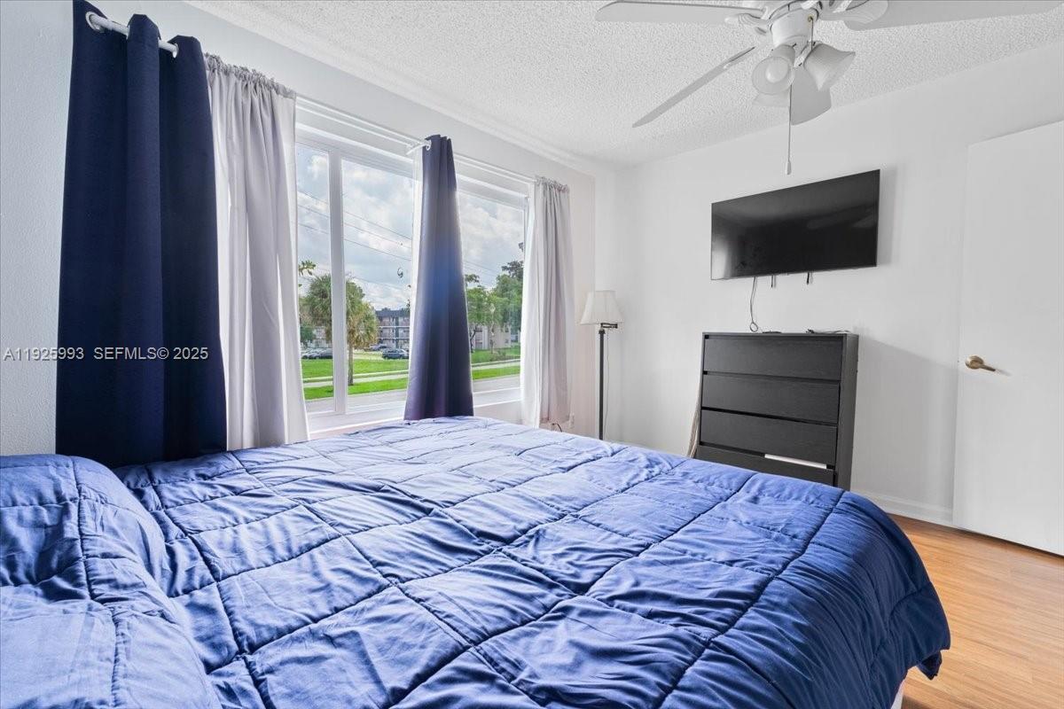 SANDPEBBLES TOWNHOUSE CON - Residential Lease