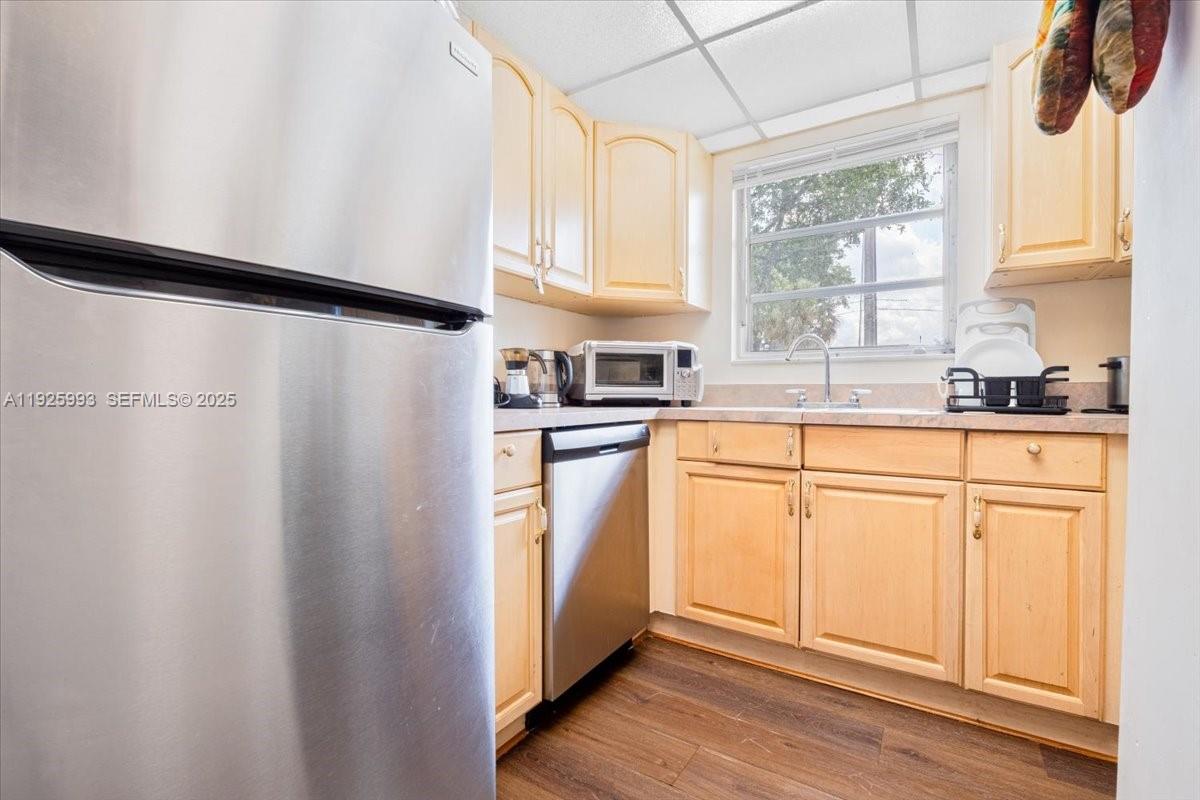 SANDPEBBLES TOWNHOUSE CON - Residential Lease