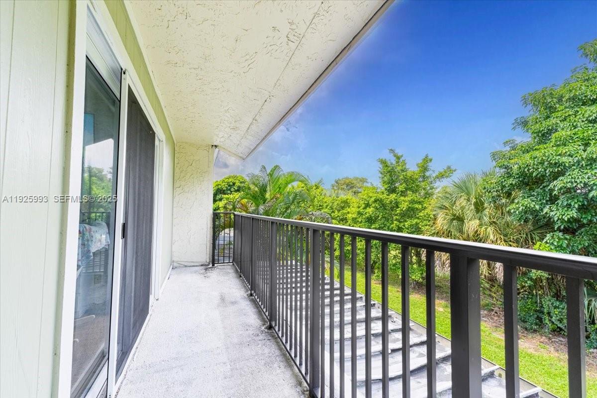 SANDPEBBLES TOWNHOUSE CON - Residential Lease