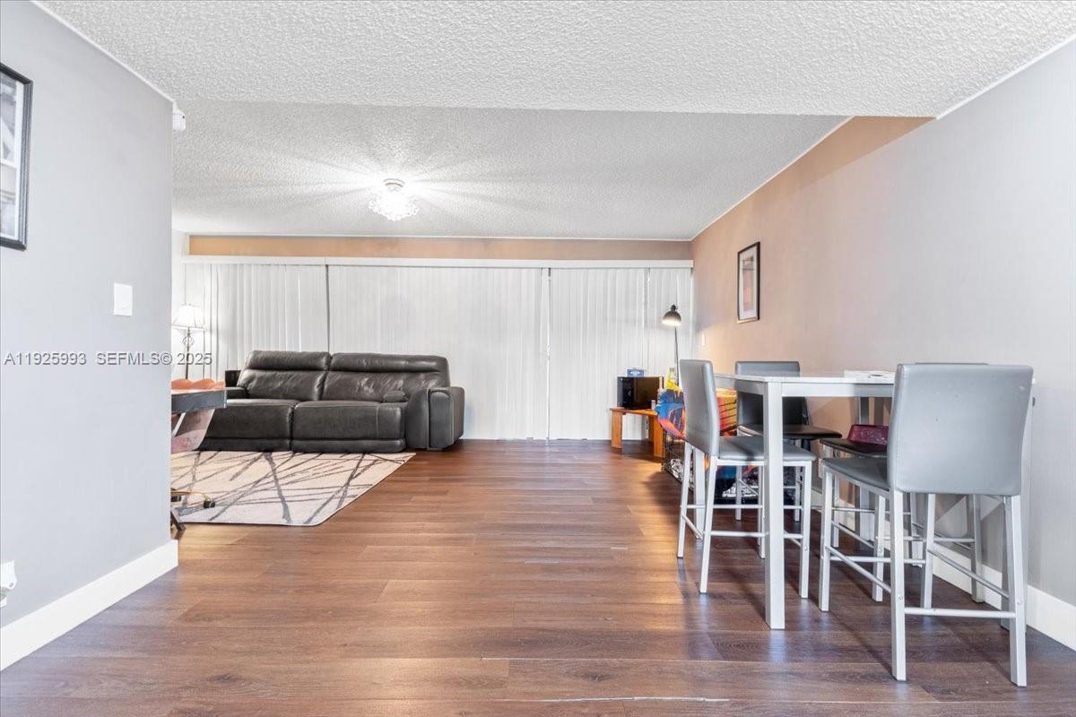 SANDPEBBLES TOWNHOUSE CON - Residential Lease