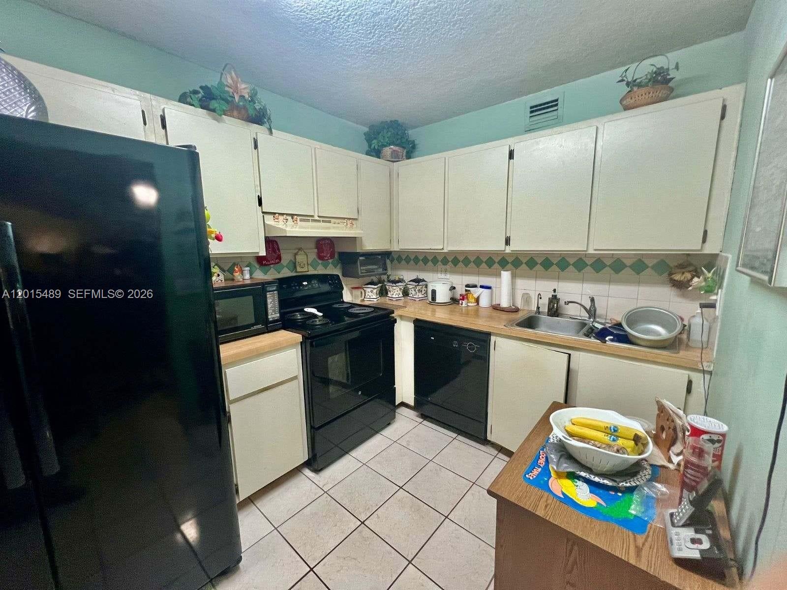 SHEMART VILLAS CONDO - Residential