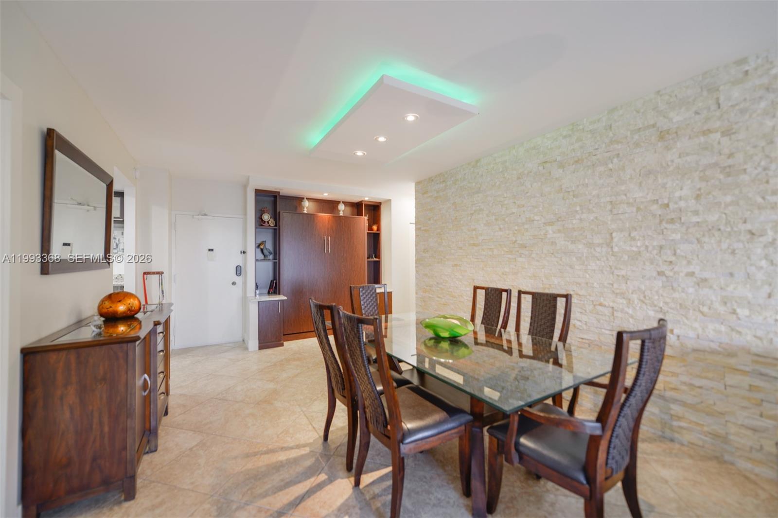 HEMISPHERES CONDO - Residential Lease