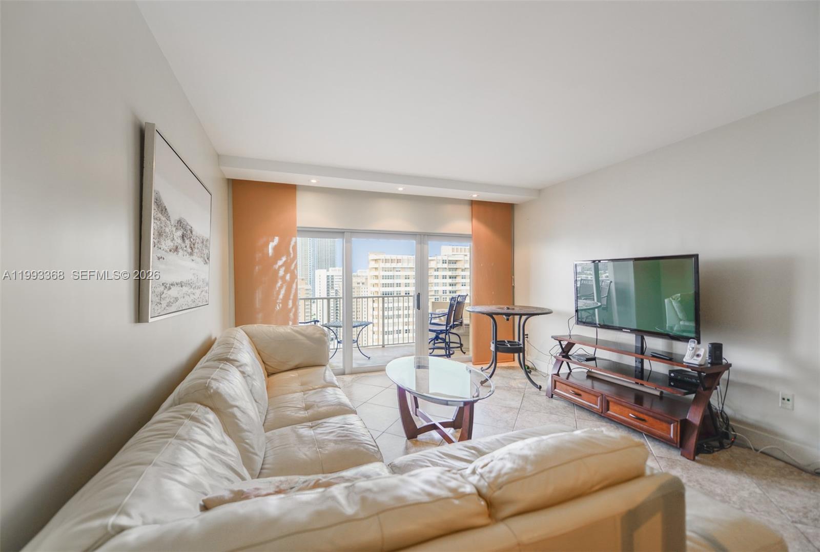 HEMISPHERES CONDO - Residential Lease