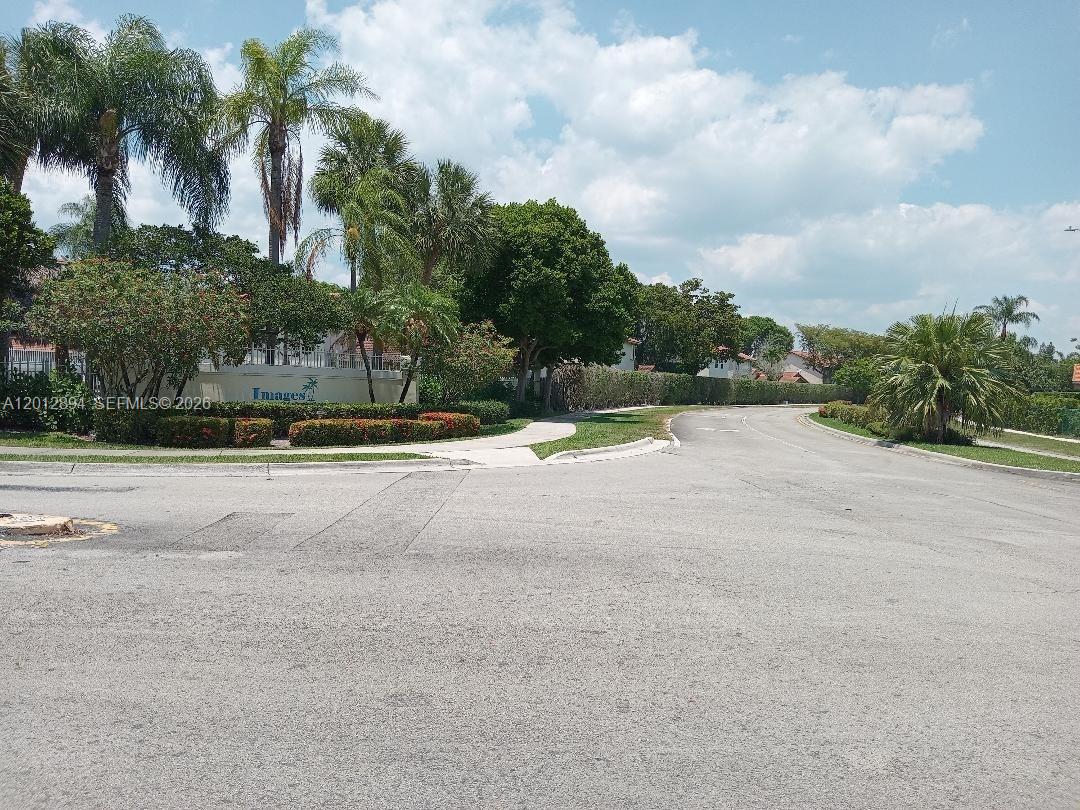 IMAGES AT PEMBROKE POINTE - Residential Lease
