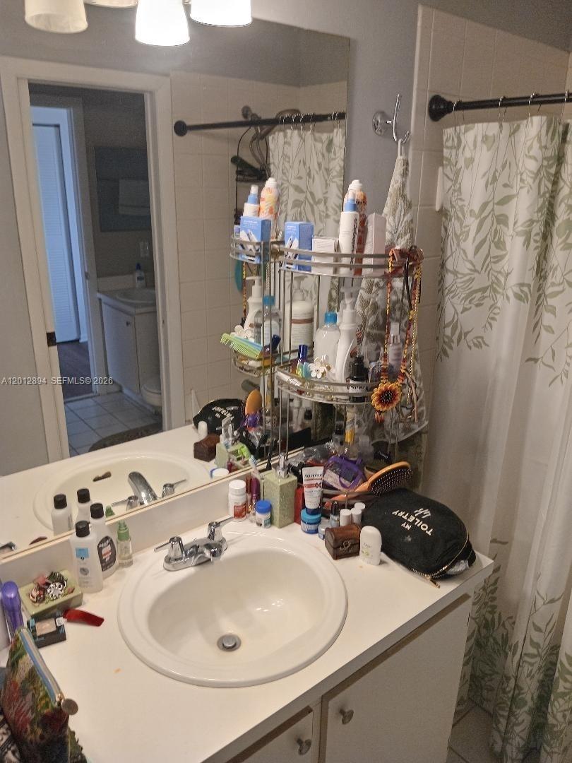 IMAGES AT PEMBROKE POINTE - Residential Lease