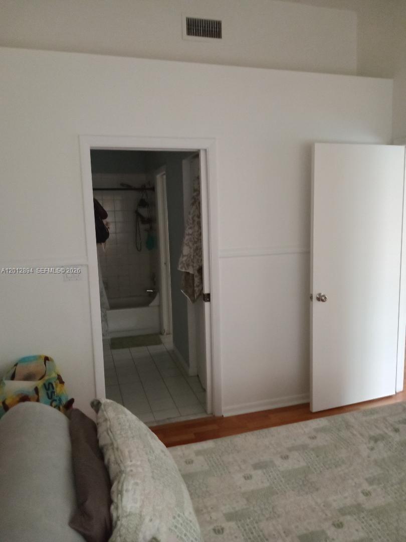 IMAGES AT PEMBROKE POINTE - Residential Lease