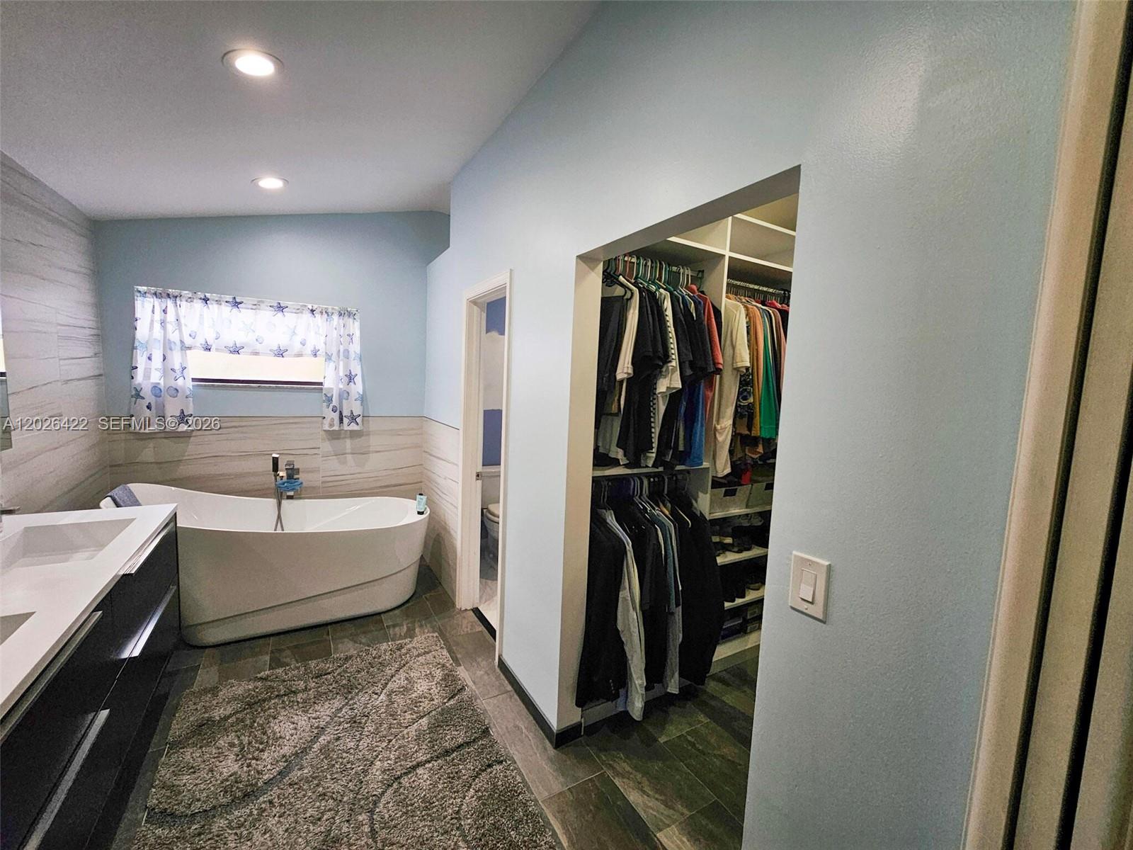 ROYAL PALM VILLAGE - Residential