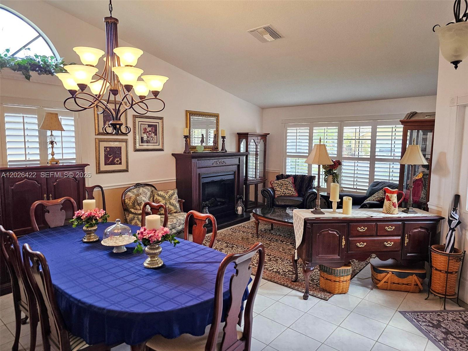 ROYAL PALM VILLAGE - Residential