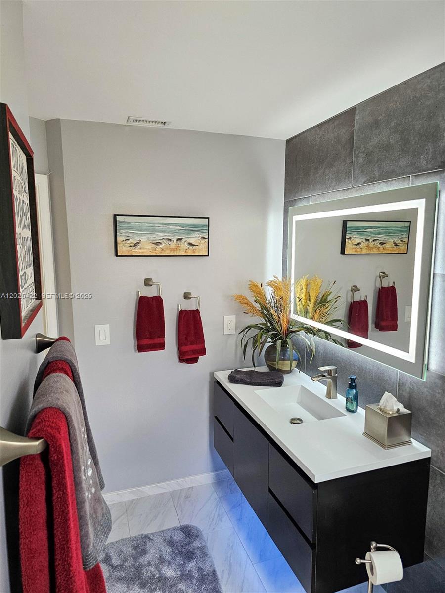 ROYAL PALM VILLAGE - Residential