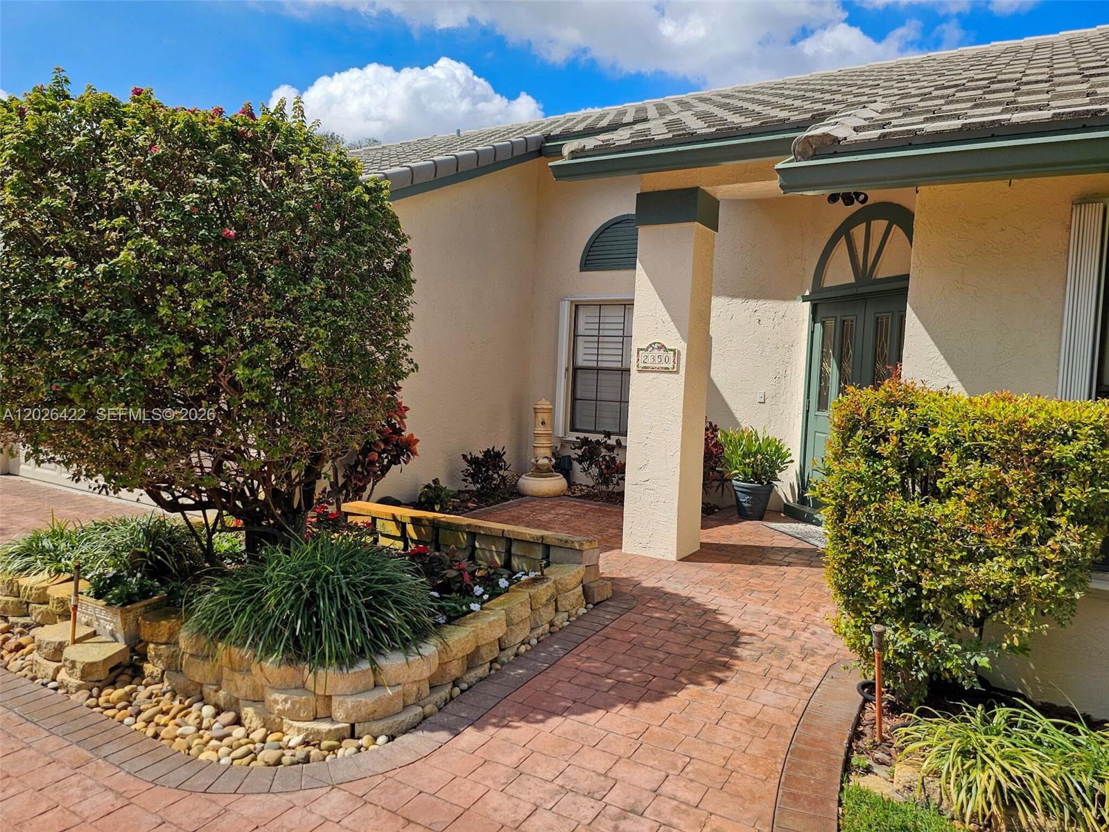 ROYAL PALM VILLAGE - Residential