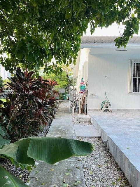 GOLDEN SHORES OCEAN BLVD - Residential