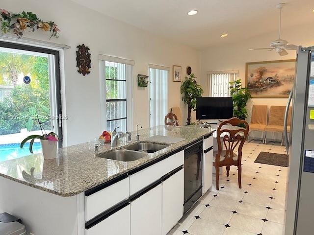 GOLDEN SHORES OCEAN BLVD - Residential