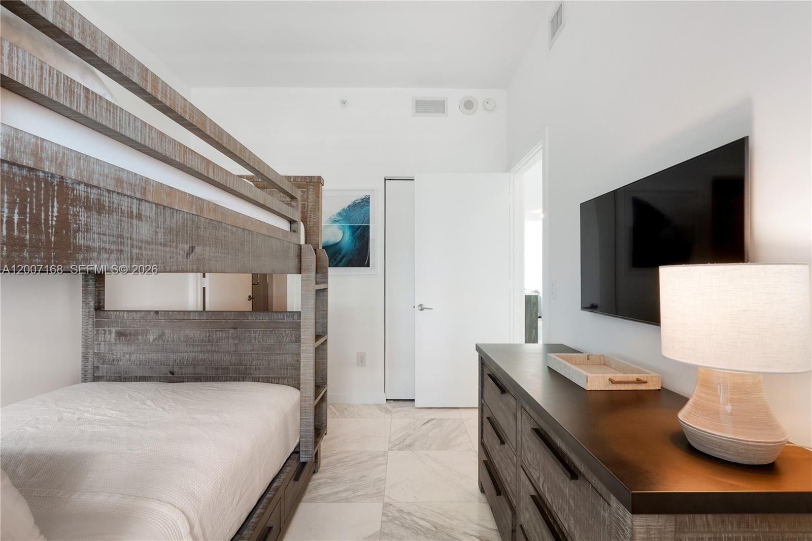 GRAN PARAISO CONDO - Residential