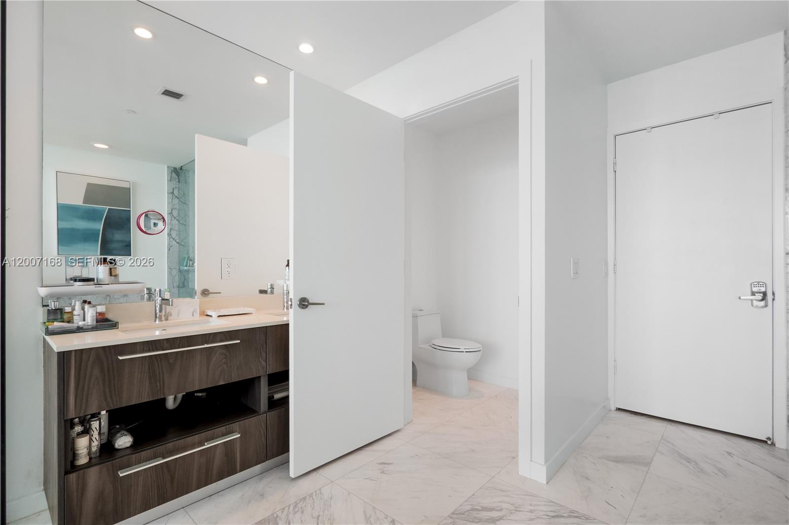 GRAN PARAISO CONDO - Residential