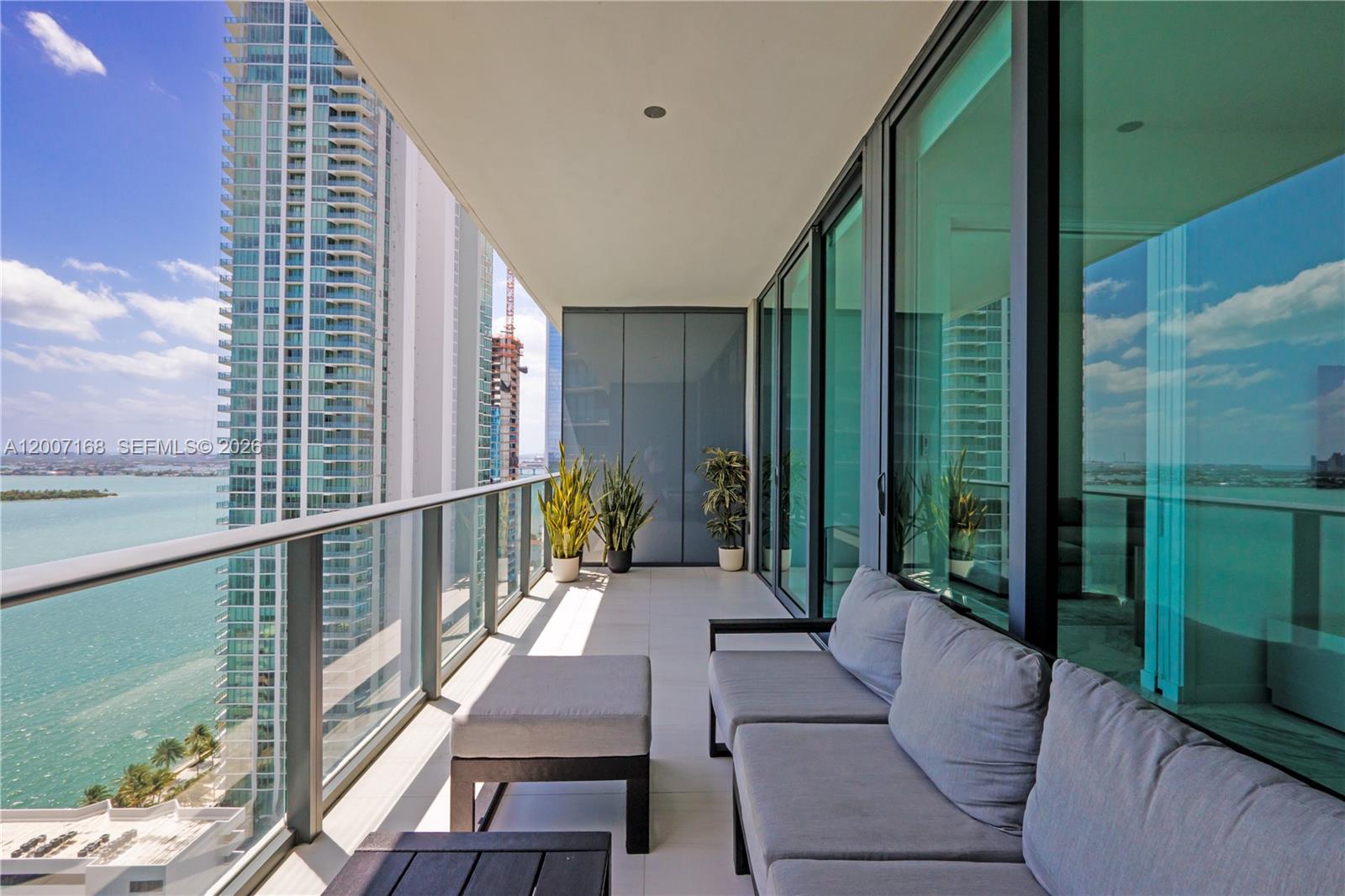 GRAN PARAISO CONDO - Residential