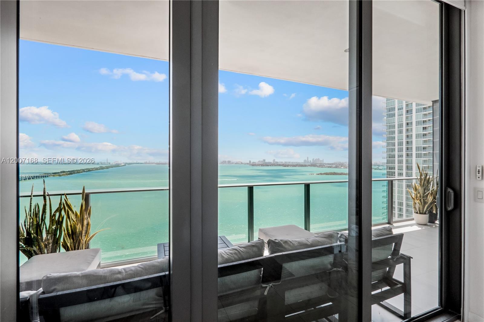 GRAN PARAISO CONDO - Residential