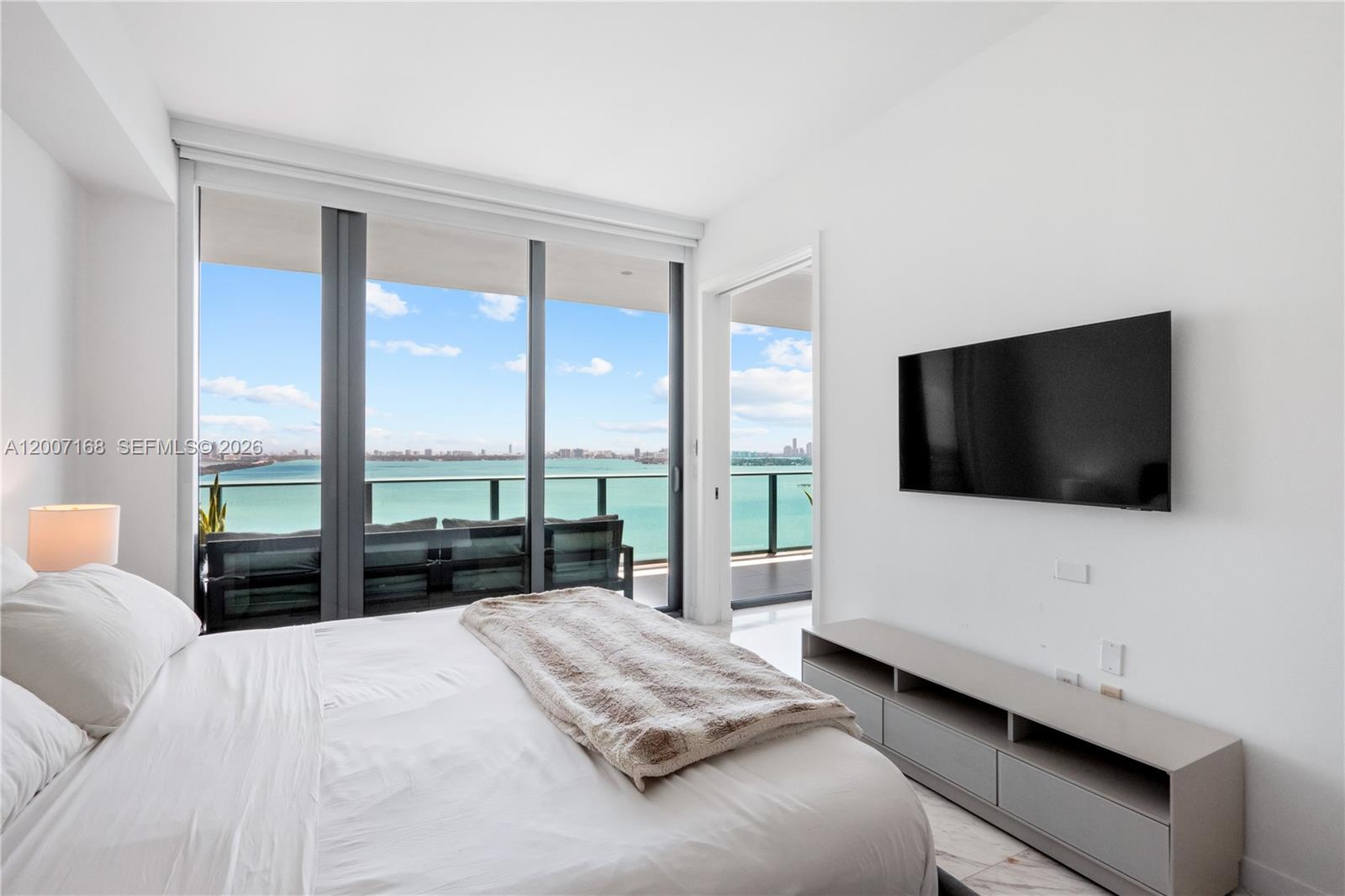 GRAN PARAISO CONDO - Residential