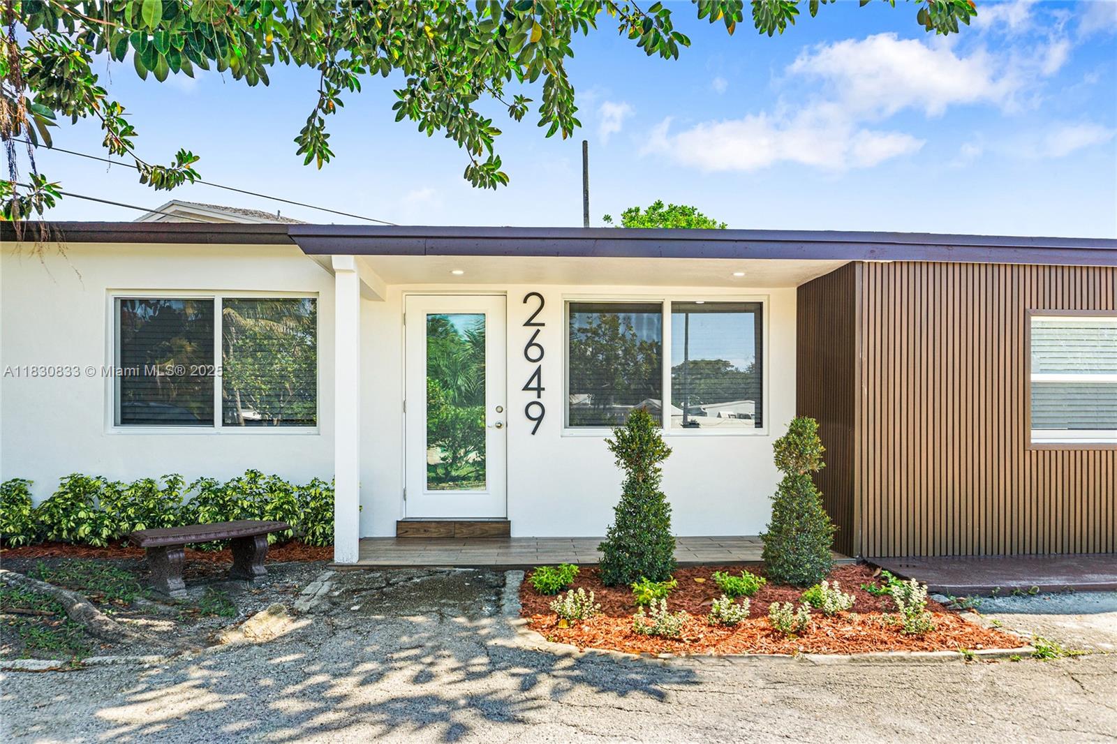2649 NE 13th Ter, Pompano Beach, FL, 33064/$439,900 1 2649 NE 13th Ter