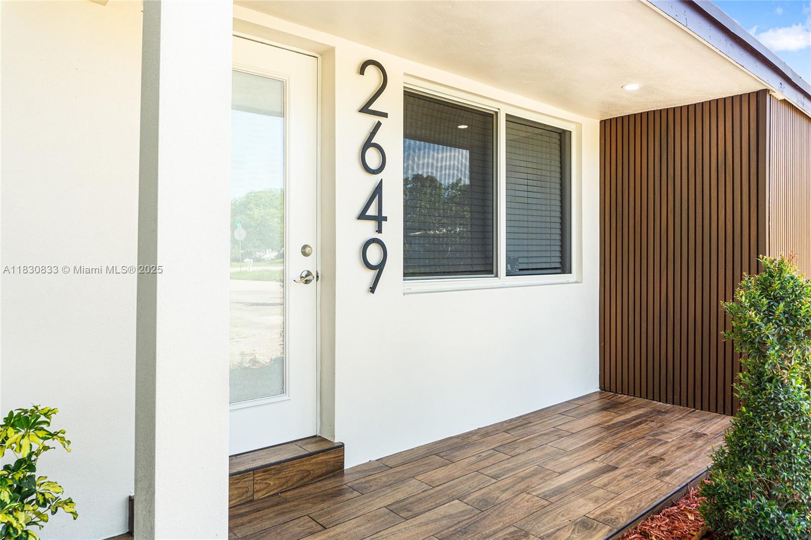 2649 NE 13th Ter, Pompano Beach, FL, 33064/$439,900 2 2649 NE 13th Ter