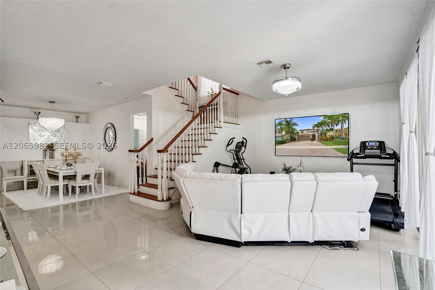 9078 Alexandra Cir
