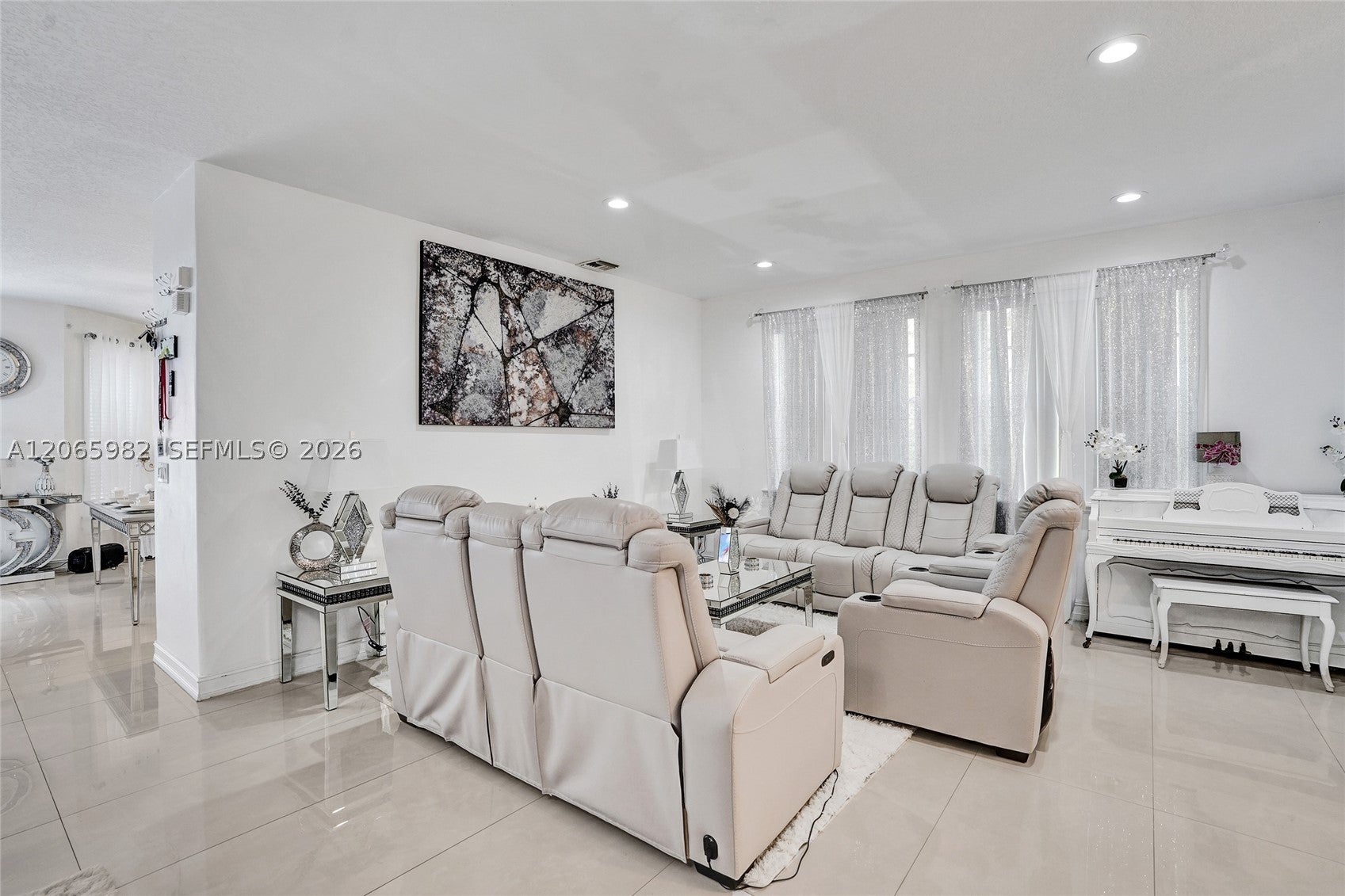 9078 Alexandra Cir
