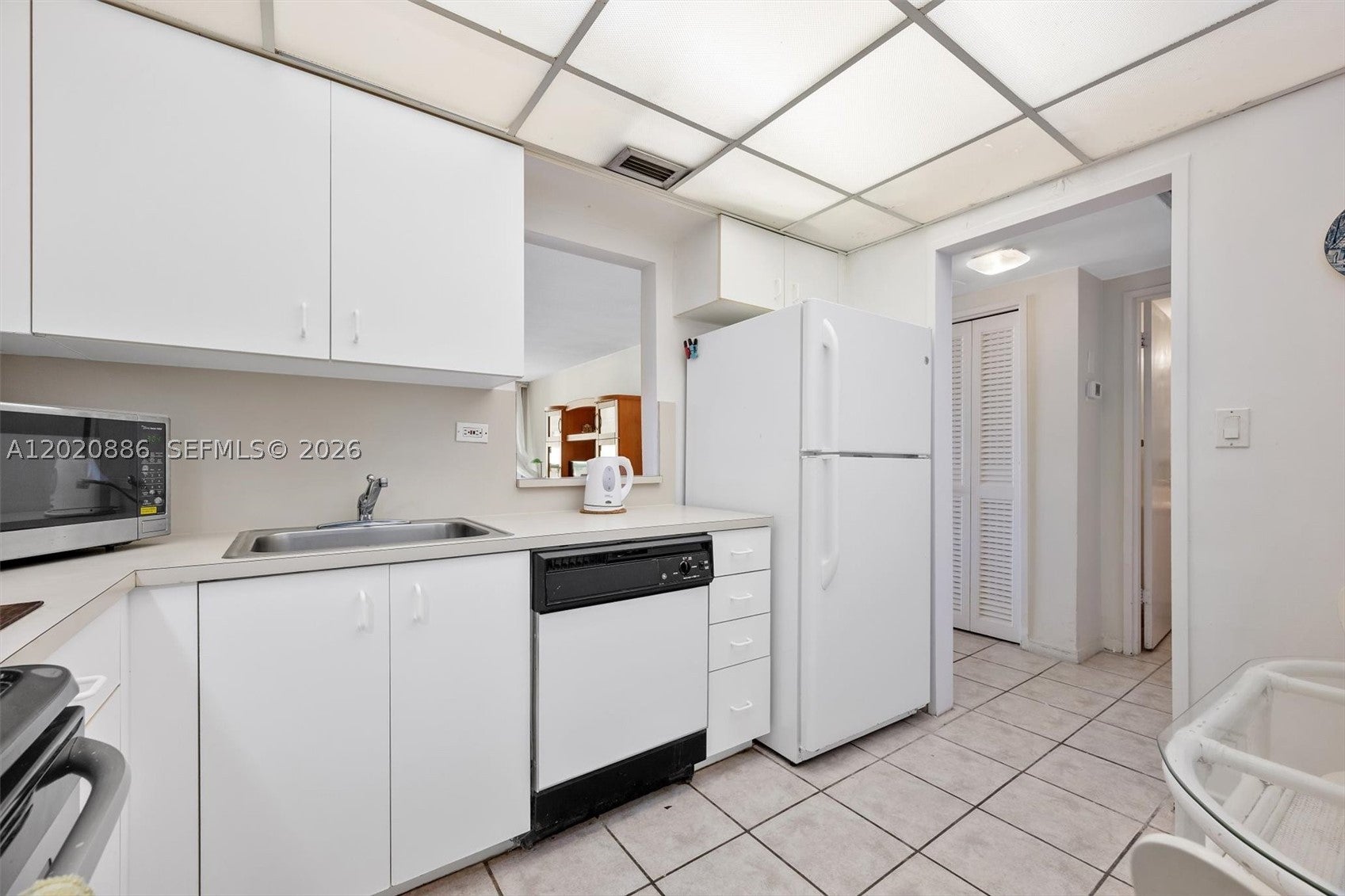 5601 Collins Ave 1718