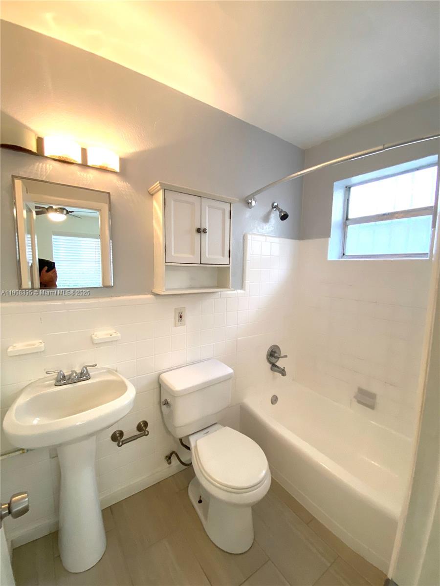 NORTH GATE - Residential Lease