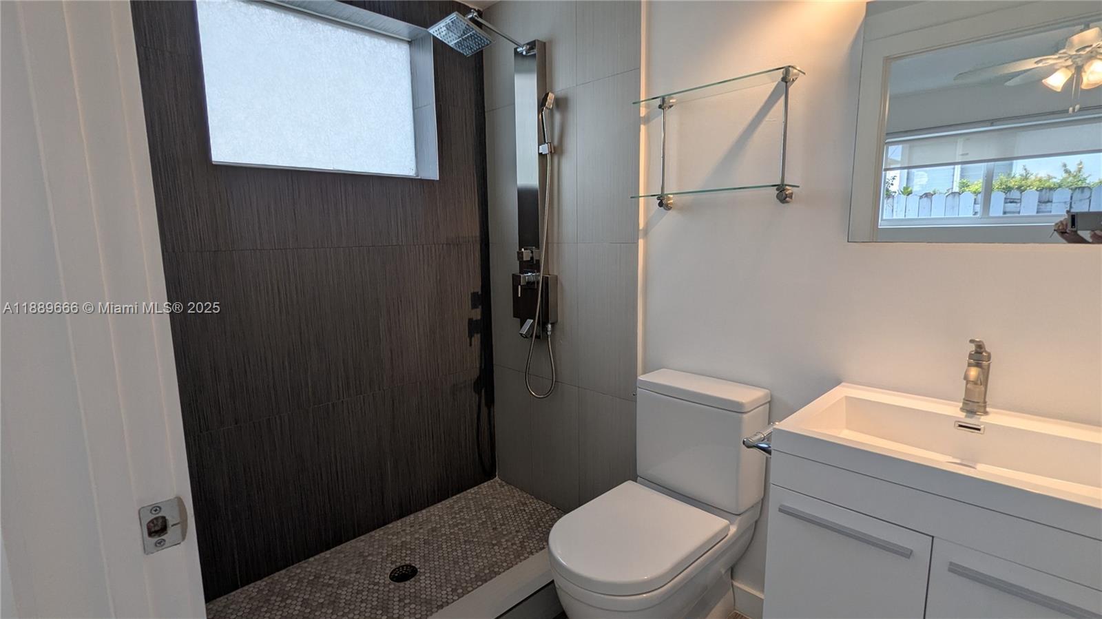 1035 EUCLID CONDO - Residential Lease