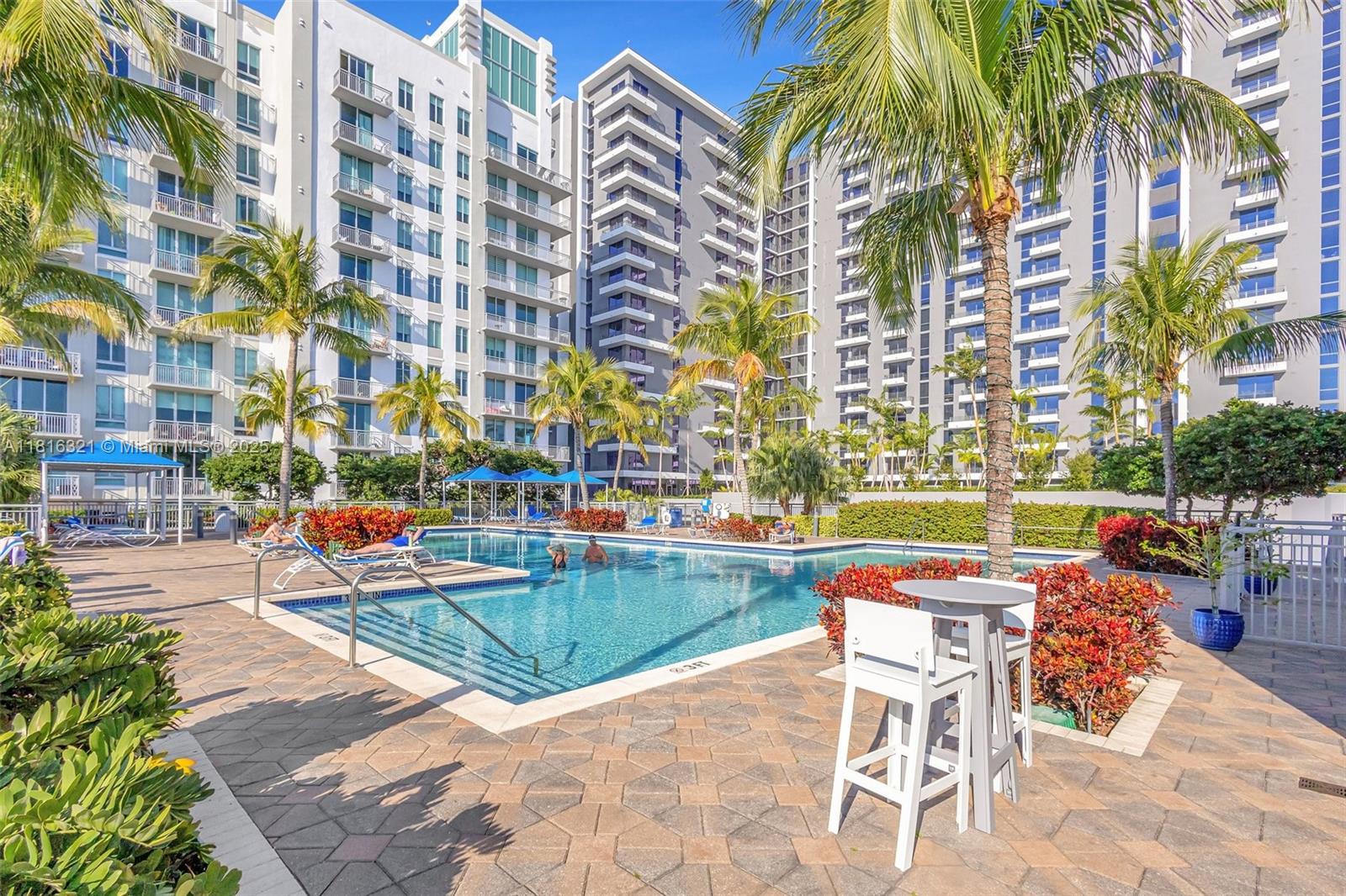 EDGE CONDO - Residential