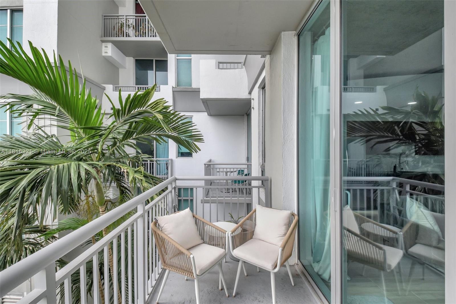 EDGE CONDO - Residential