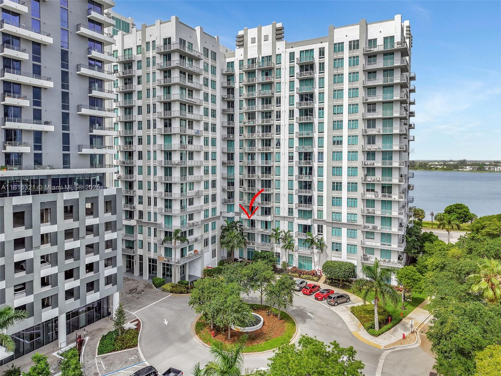 EDGE CONDO - Residential