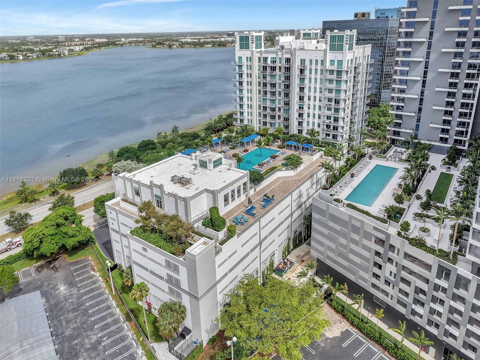 EDGE CONDO - Residential