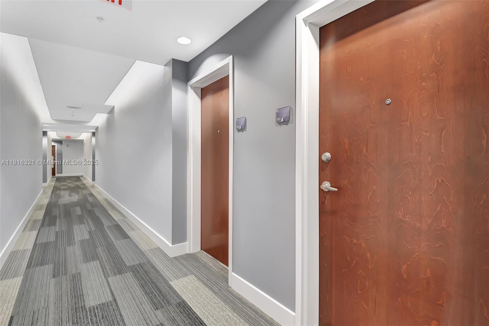 EDGE CONDO - Residential