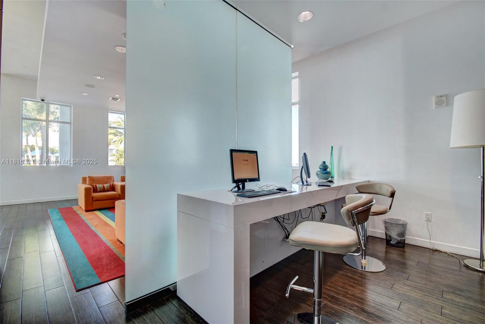 EDGE CONDO - Residential