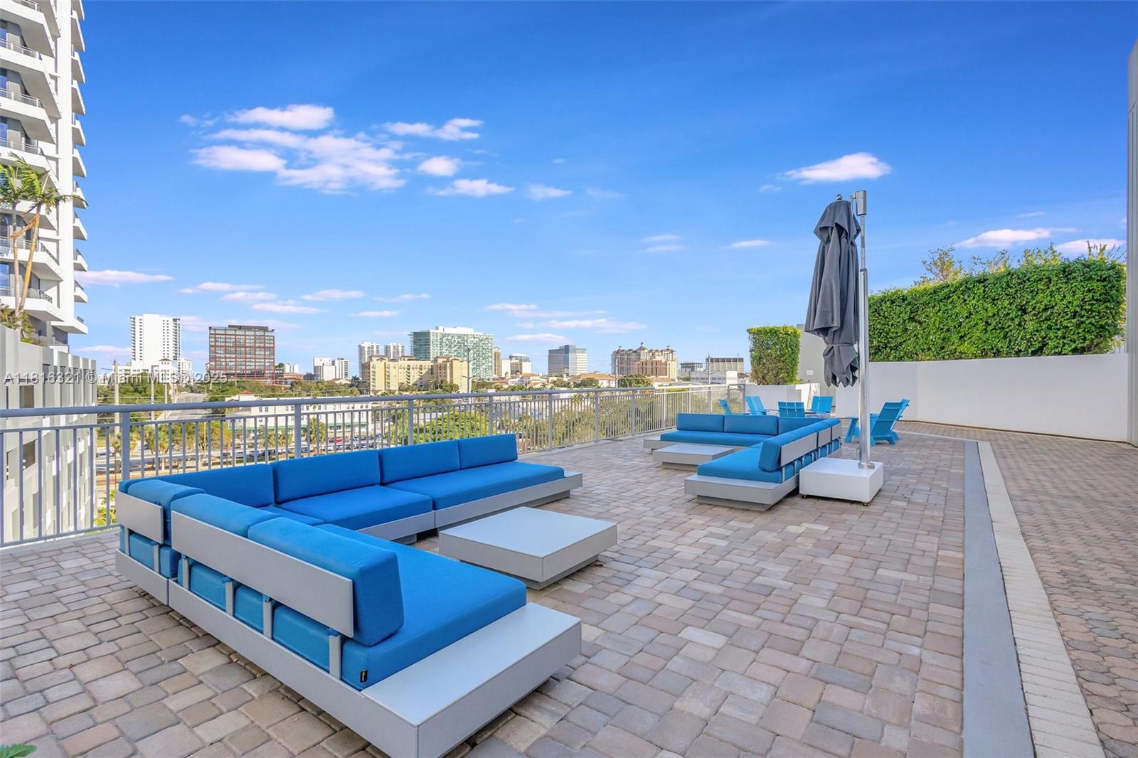 EDGE CONDO - Residential