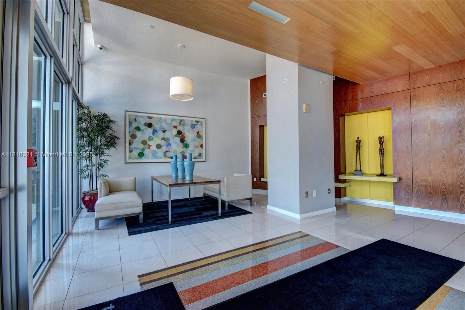 EDGE CONDO - Residential