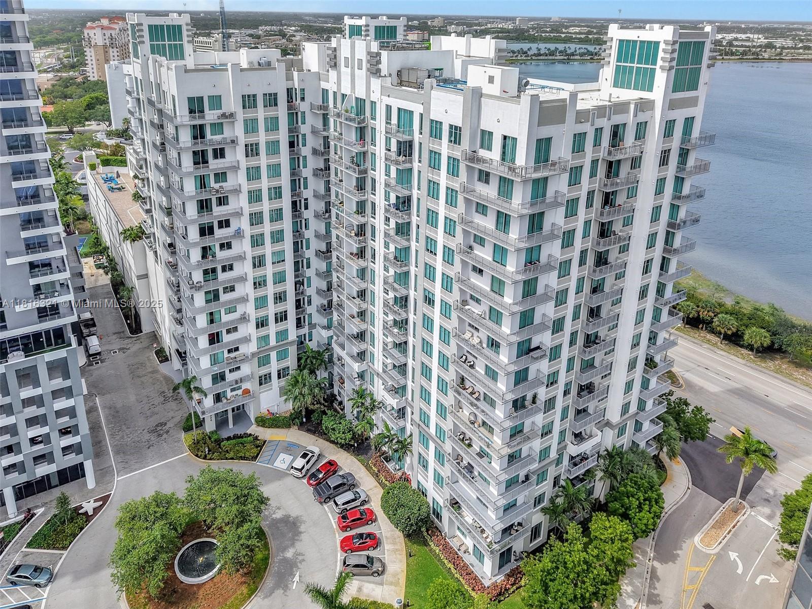 EDGE CONDO - Residential