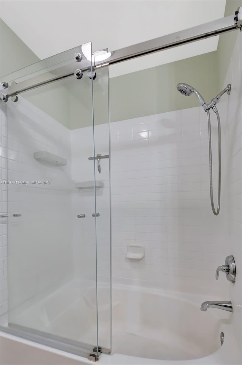 EDGE CONDO - Residential