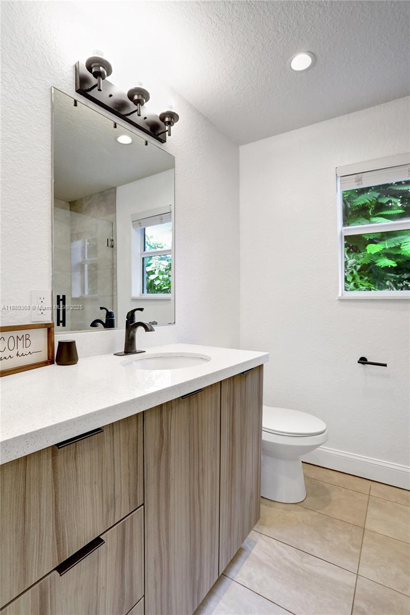 OAKLAND PARK SECOND ADD - Residential Lease
