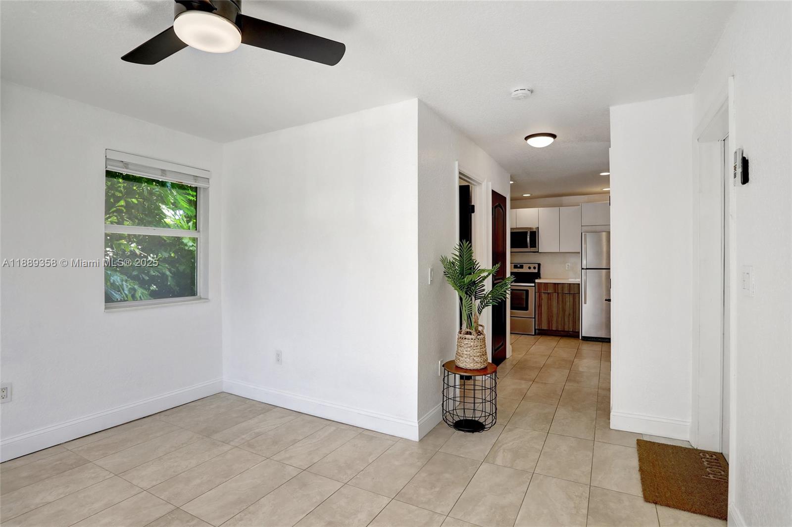 OAKLAND PARK SECOND ADD - Residential Lease
