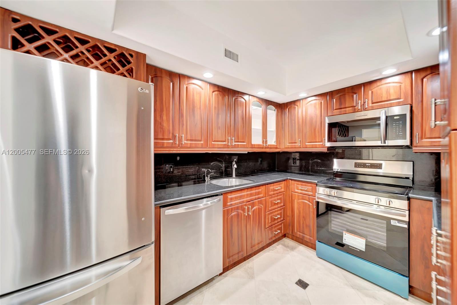 HEMISPHERES CONDO - Residential