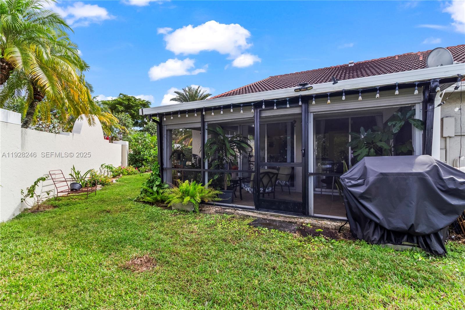 HOLIDAY SPRINGS VILLAGE - Residential Lease