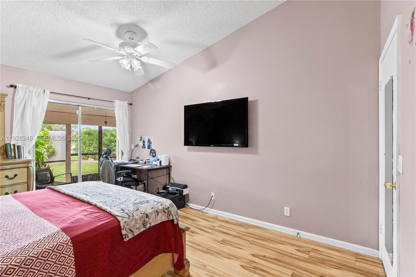 HOLIDAY SPRINGS VILLAGE - Residential Lease