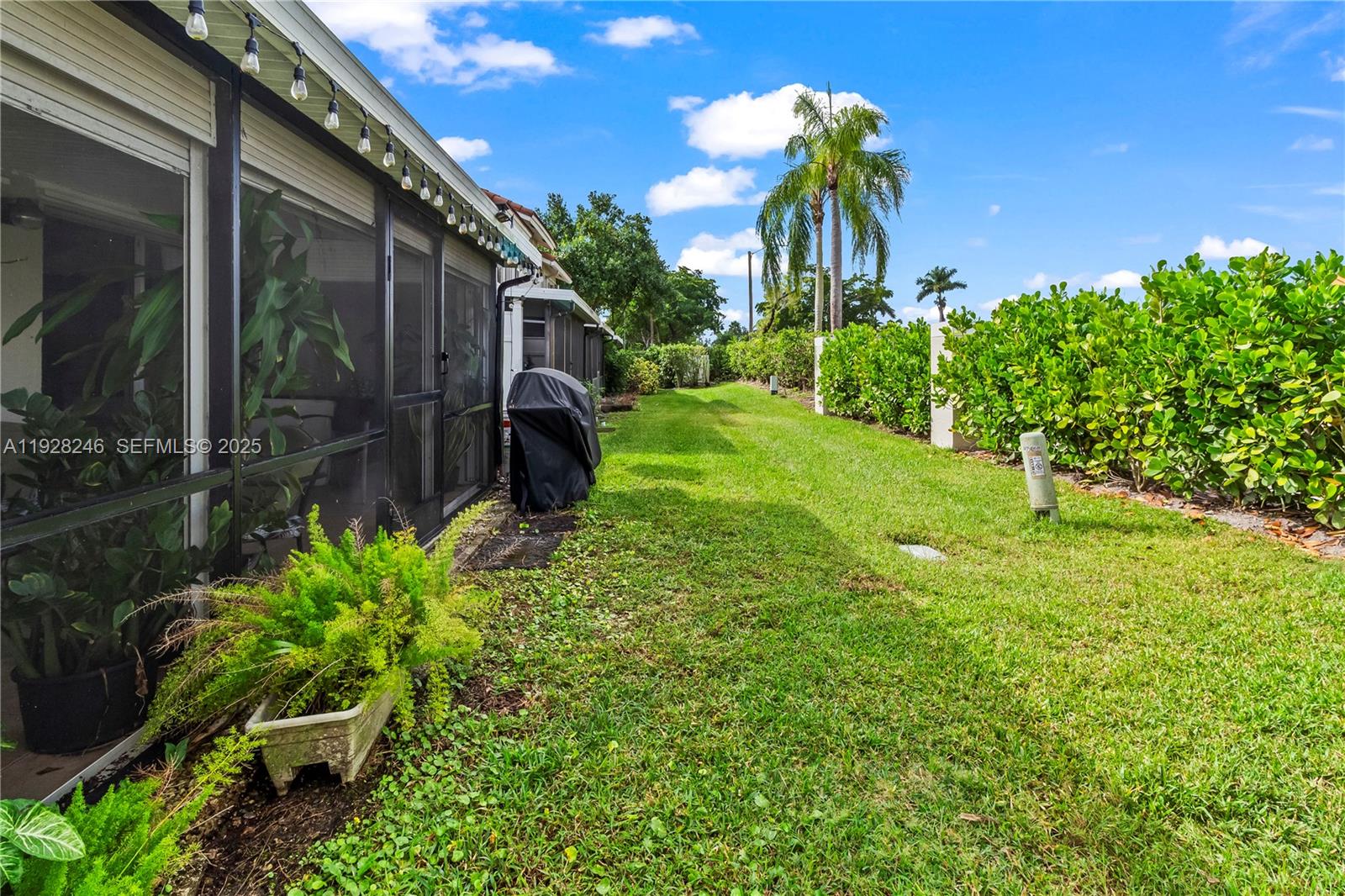 HOLIDAY SPRINGS VILLAGE - Residential Lease