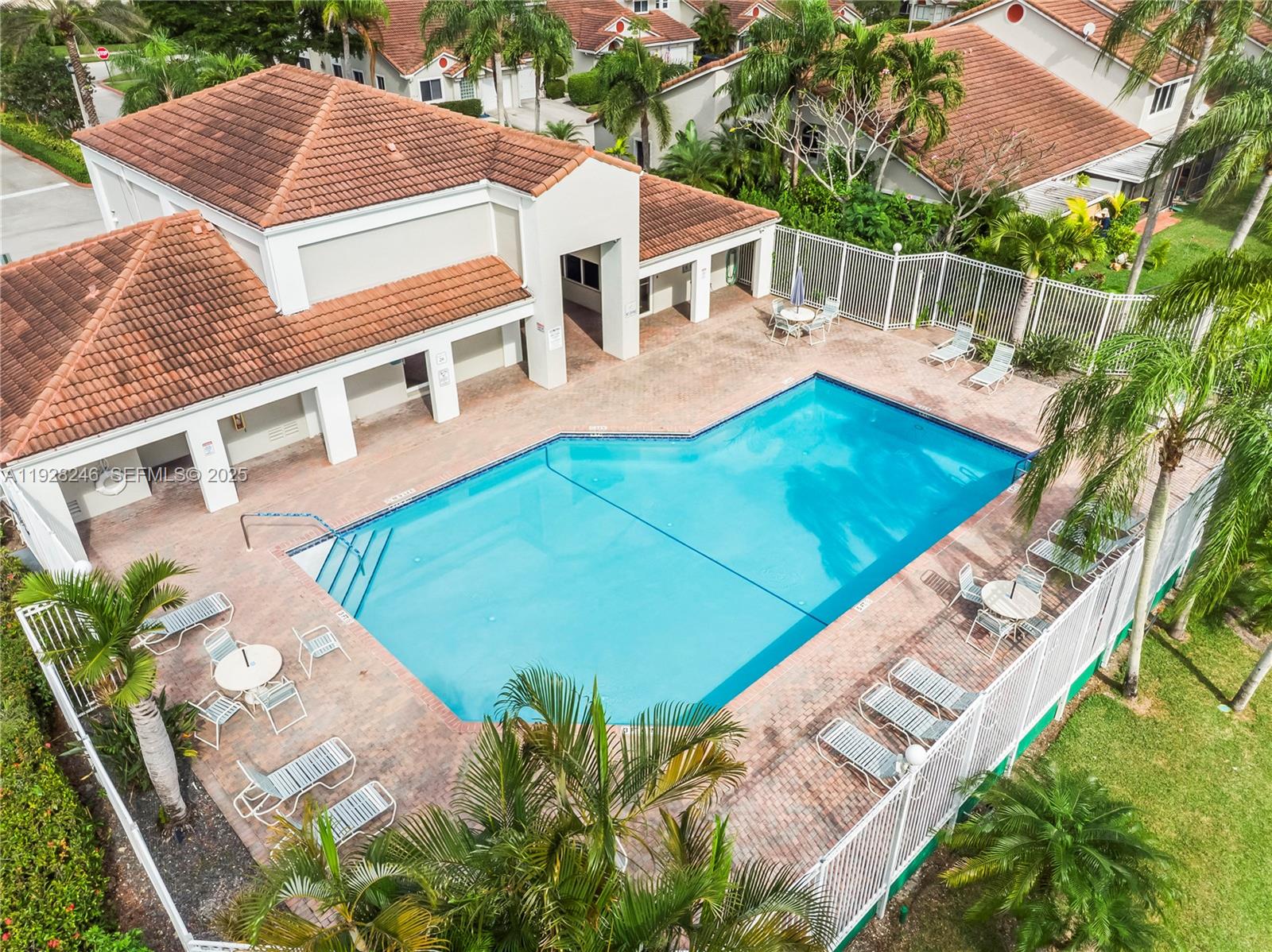 HOLIDAY SPRINGS VILLAGE - Residential Lease