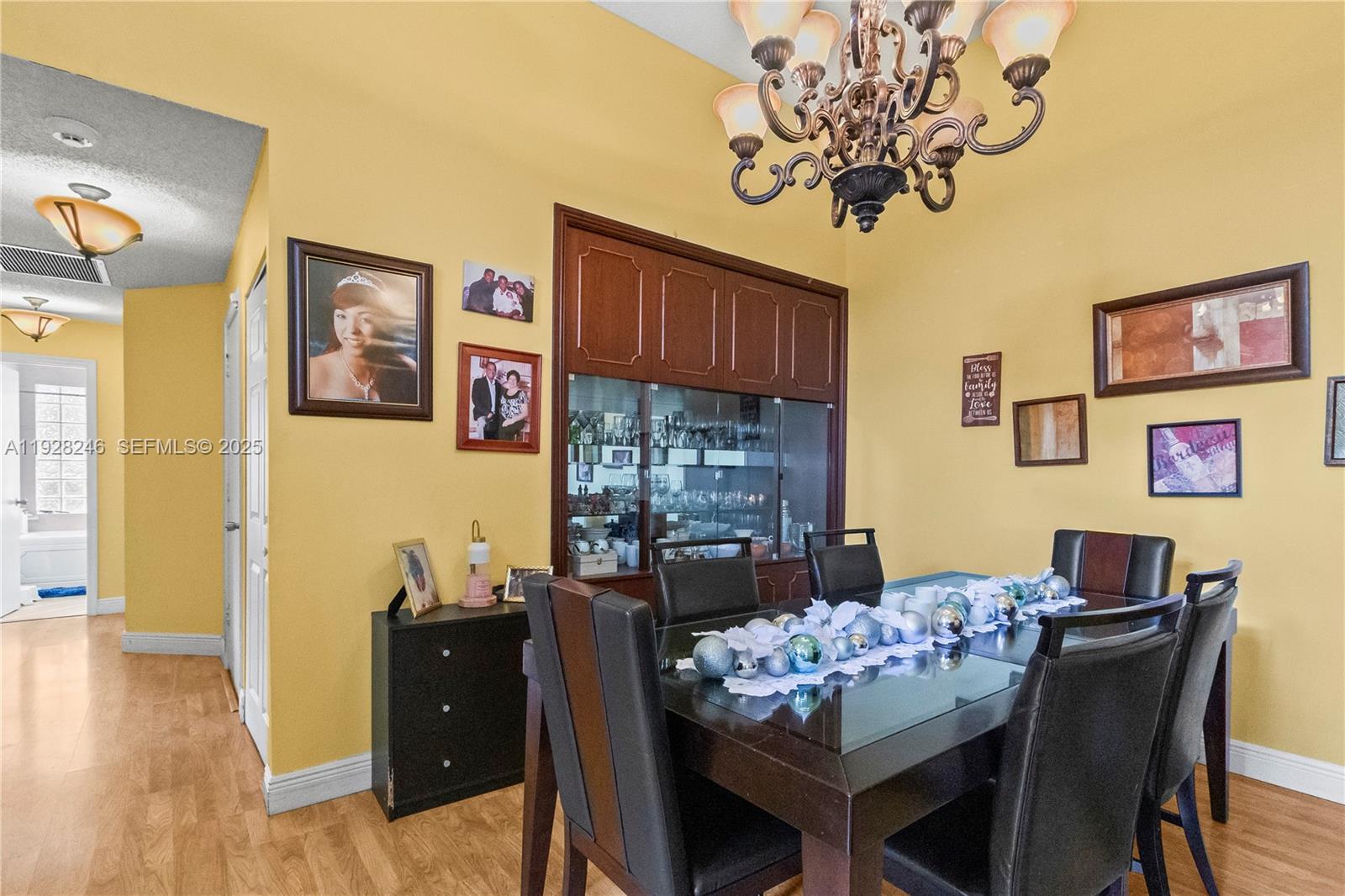 HOLIDAY SPRINGS VILLAGE - Residential Lease