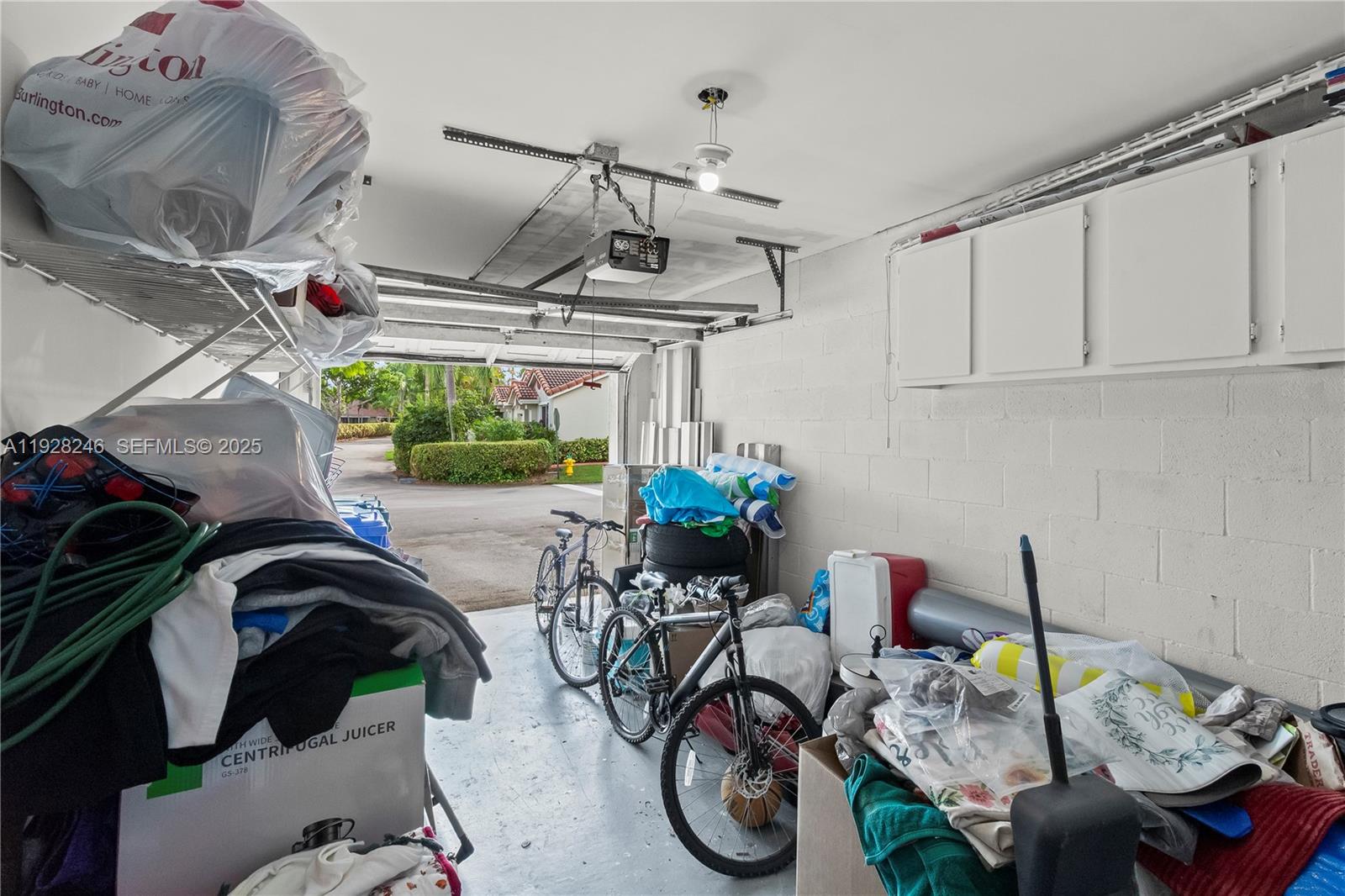 HOLIDAY SPRINGS VILLAGE - Residential Lease