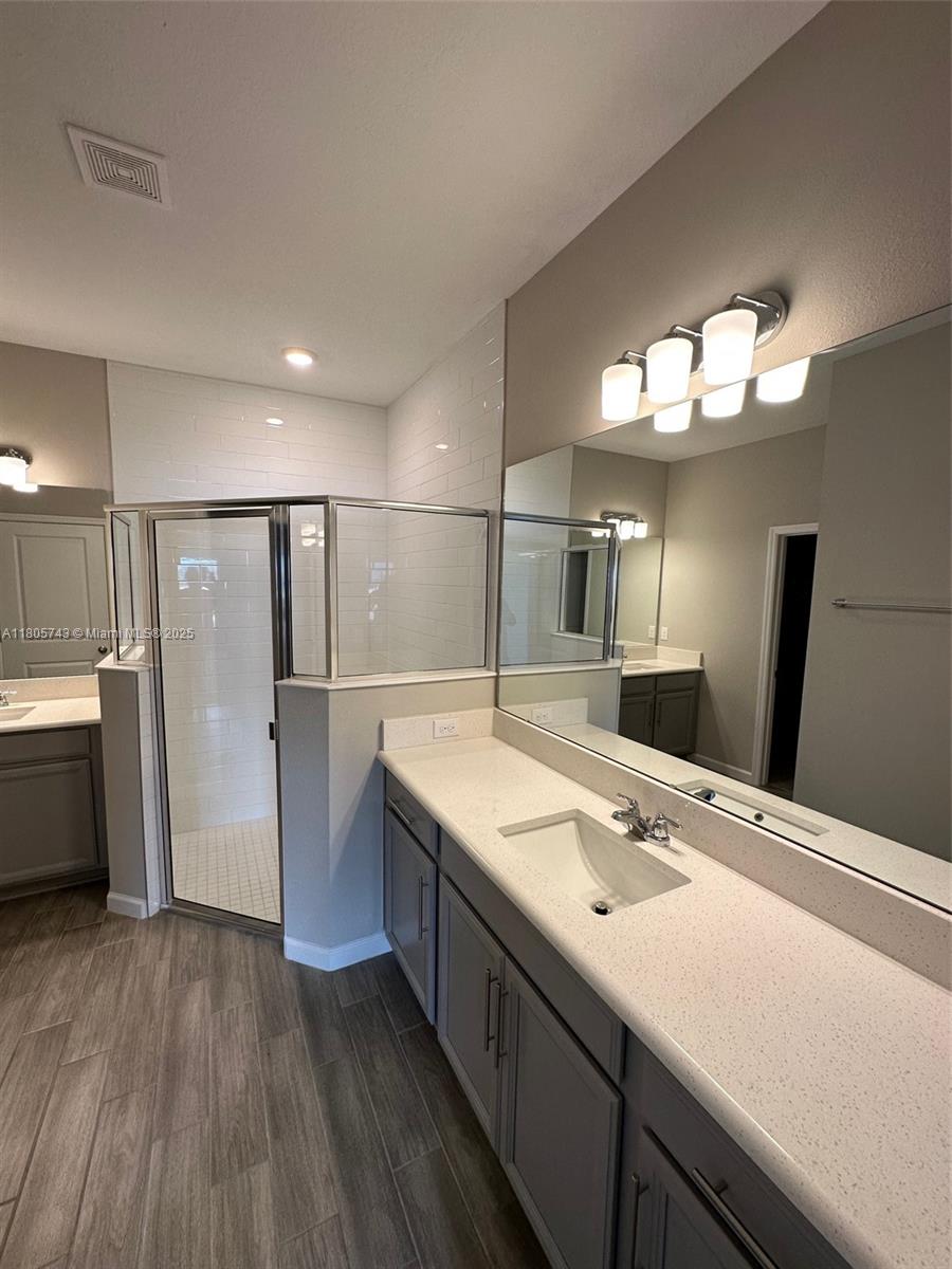 CYPRESS PARK ESTATES - Residential