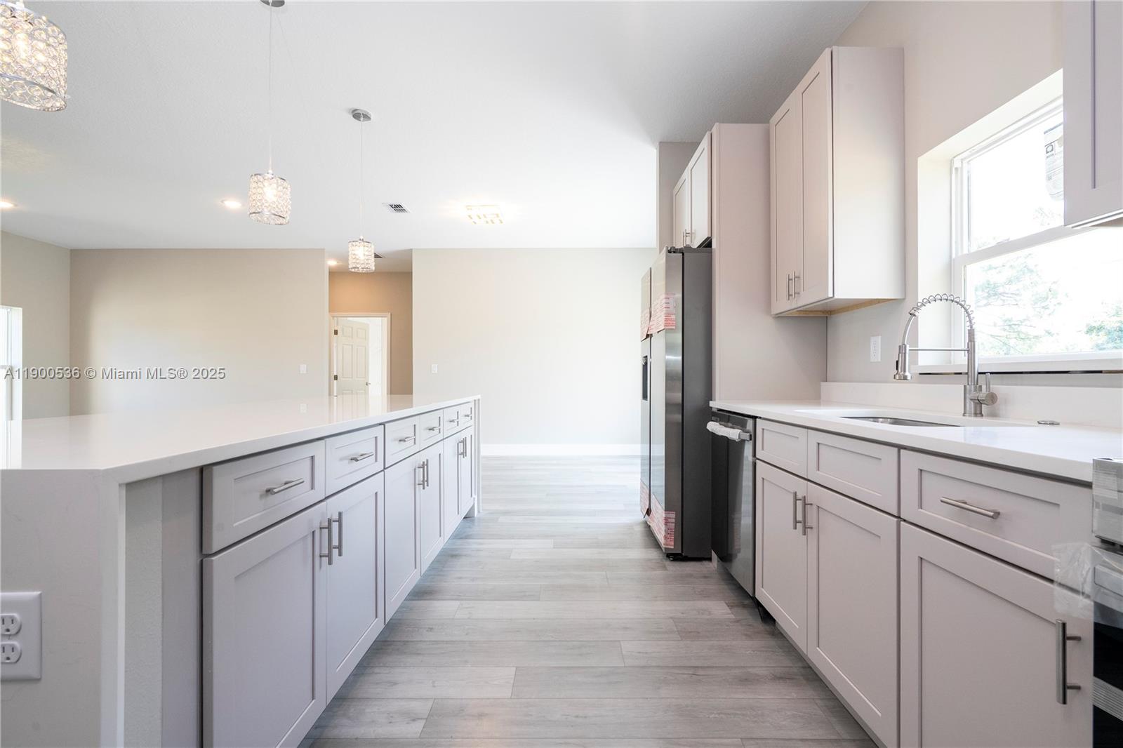 SPRING LAKE VILLAGE III PB - Residential